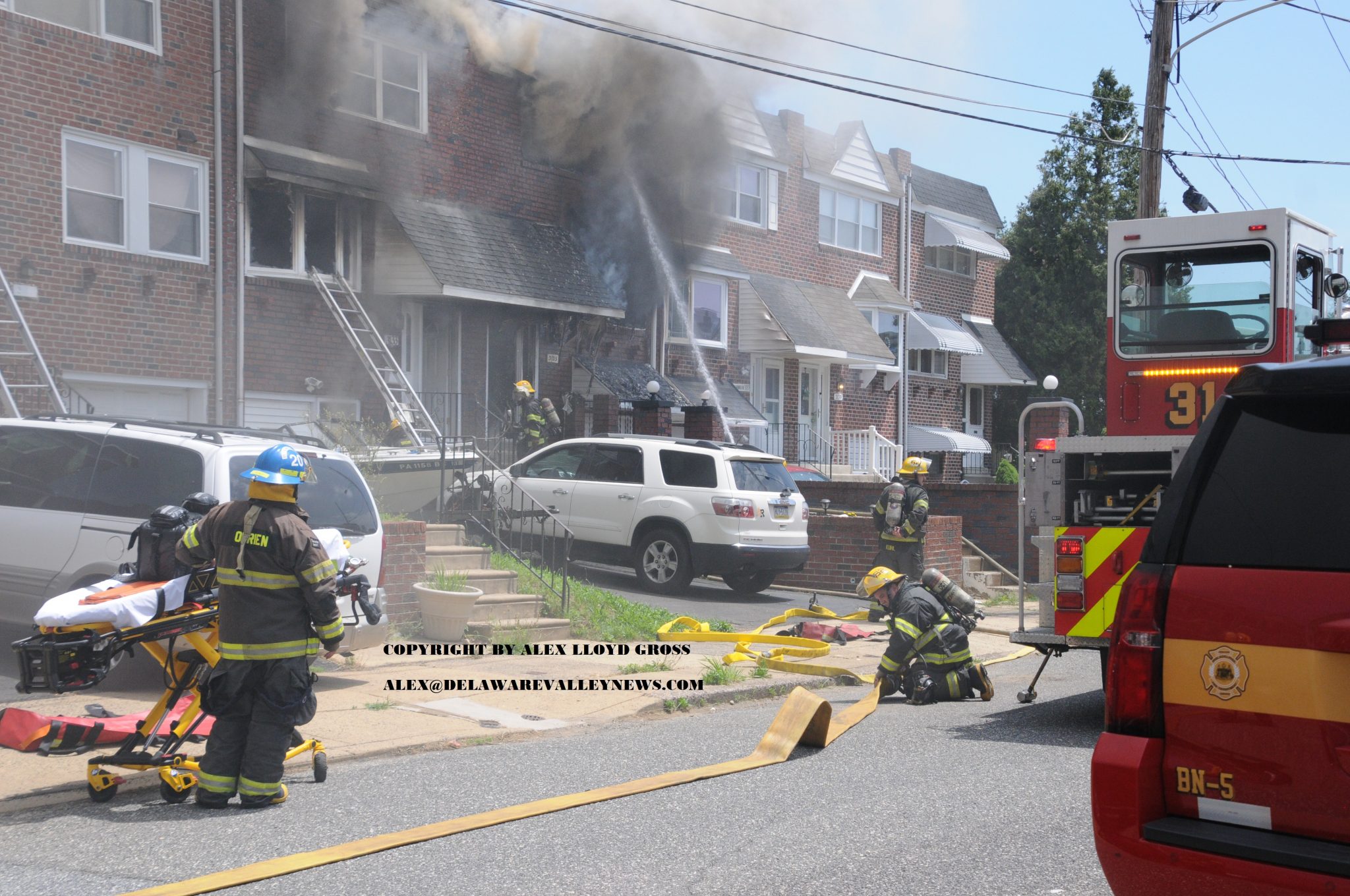 Firefighter Hurt In Philly House Fire Delaware Valley News