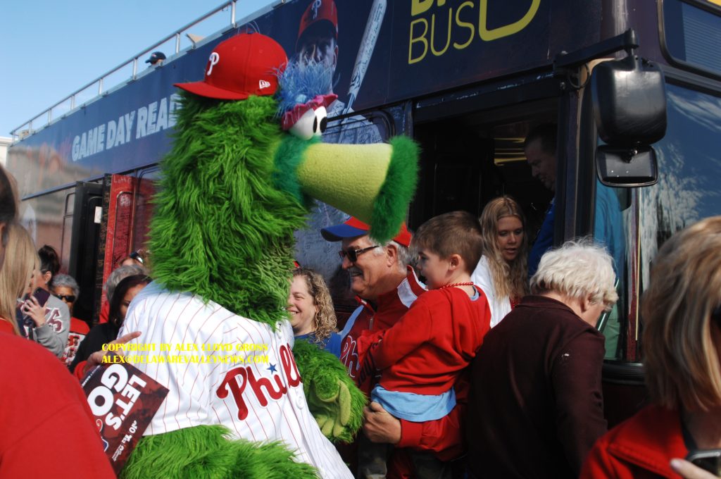 Phillies Rally for Red October Bus Tour returns