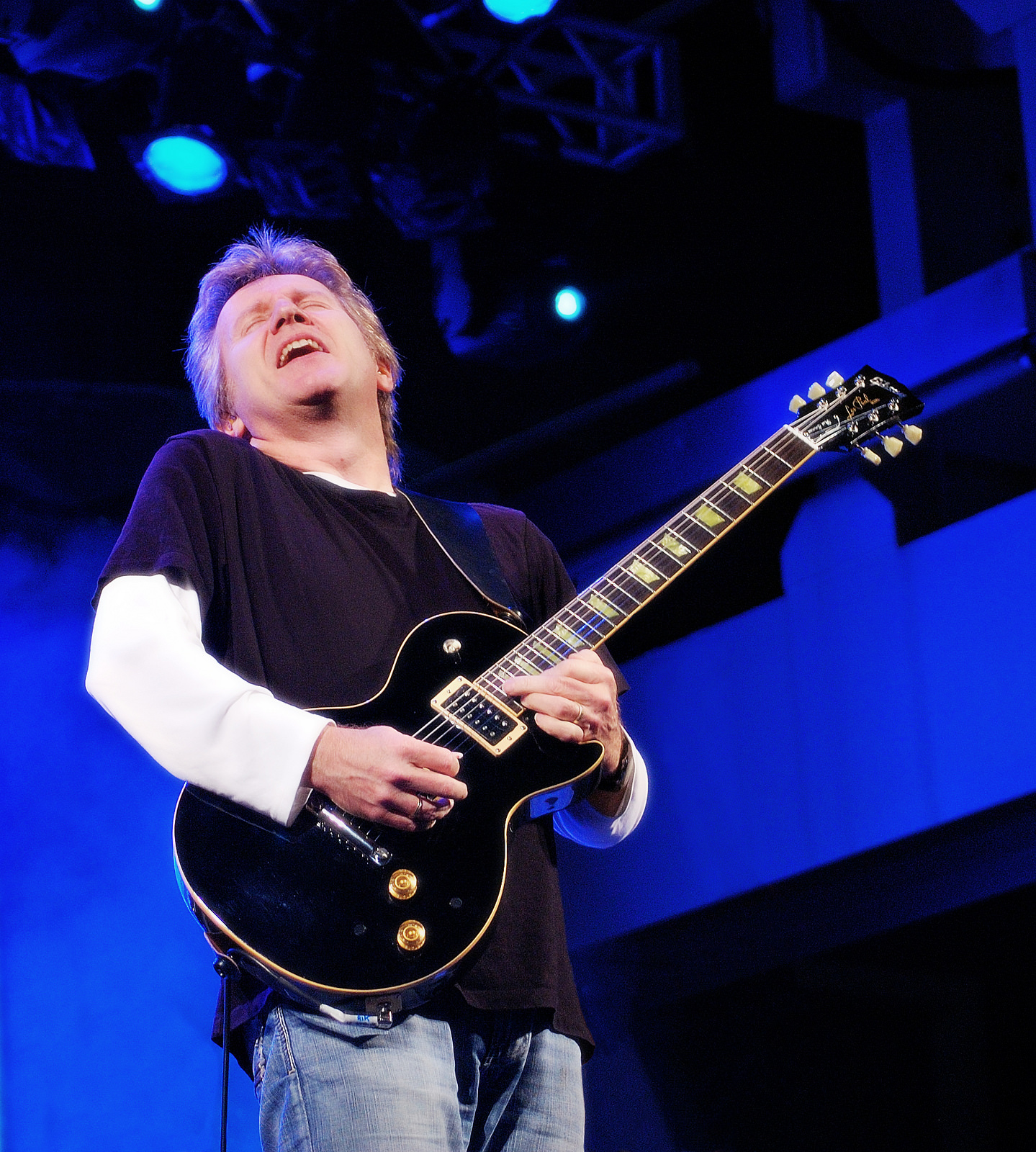 Rik Emmett to play area shows this weekend Delaware Valley News