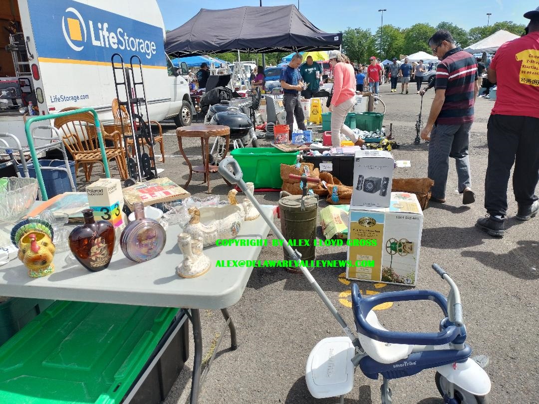 Flea Market Finds New Home At Philadelphia ( Franklin) Mills Mall –  Delaware Valley News